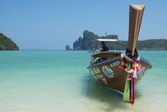 Longtail boat, Loh Dalum Beach, Koh Phi Phi, Krabi, Andaman Sea, Thailand