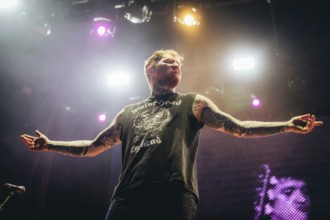 Frank Carter, singer of the Sex Pistols ft. Frank Carter live in the Berlin Zitadelle Spandau on 04