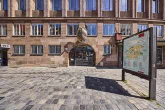 New Town Hall, Schneckendorf Building, architect Kurt Schneckendorf, architectural style 1950s,