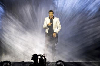 Lionel Richie live on Say Hello To The Hits 2025 Tour at the Berlin Uber Arena on 03.07.2025