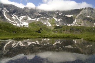 Lake in the Cirque de Troumouse basin in the Pyrenees National Park near Gavarnie-Gèdre, France