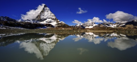 Theodul Glacier Lake, Trockener Steg, Zermatt. Matterhorn Glacier Trail, Matterhorn. Switzerland