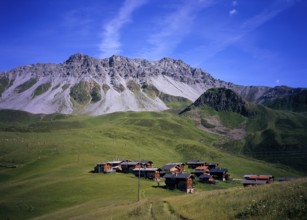 Plessur Alps, CH. Walser settlement Medergen Mederger Flue