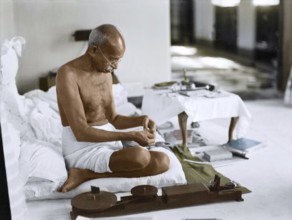 Mahatma Gandhi spinning at Birla House, Mumbai, Maharashtra, India, Asia, August 1942