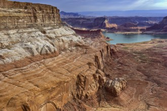 Magnificent Geology, Glen Canyon, Lake Powell, Arizona, USA
