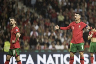 Football match, captain Cristiano RONALDO CR7 Portugal on the ball with right outer crack, Estadio