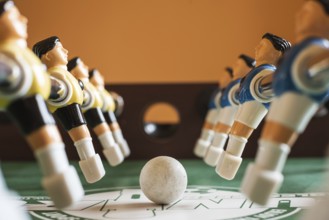 Football table - figurine players and ball