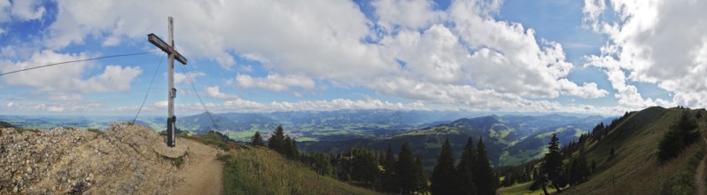 Panoramic view from Bärenköpfle, Nagelfluhkette Nature Park, Sonthofen and the Allgäu Alps in the