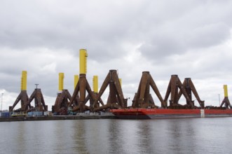 Tripods in the overseas harbour of Bremerhaven, Germany