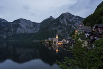Panoramic view of the village of Hallstatt on Lake Hallstatt in Austria