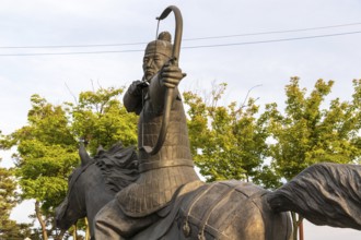 King Gyeongdeok was the 35th King of Silla. He is best known for encouranging Buddhism and for