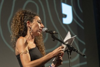 Sara Rivera, VERSUT POÈTICA, Teatre Principal de Santanyí, Mallorca, Balearic Islands, Spain