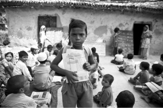 School children, varanasi, uttar pradesh, india, asia