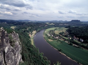 Bastei/ view of the Elbe valley and Lilienstein
