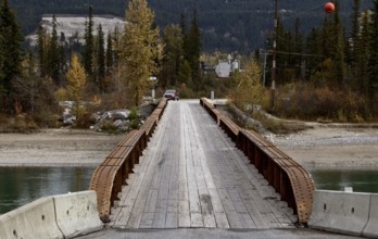 Golden British Columbia Kicking Horse narrow bridge