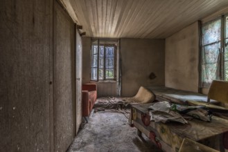 Impressions from the former Brunner staff house which has since been demolished, Honau, Lucerne,