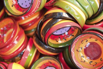 Many little bowls in different colorful patterns