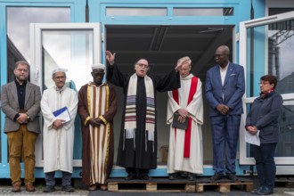 Germany, Berlin, 10 October 2023, Prayer for peace for Israel. Representatives of Islam, Judaism,
