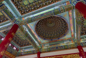 A picture of the colorful interior of the Thean Hou Temple