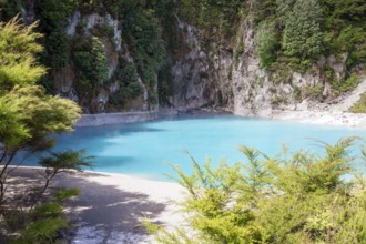 An image of a inferno crater at waimangu new zealand