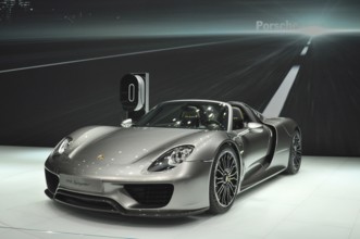 Porsche 918 Spyder with high-performance hybrid