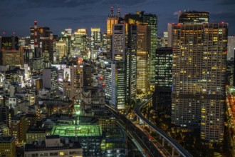 Scenes from Seaside top (observation deck of the World Trade Center). Shooting Location: Tokyo