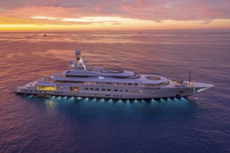 Aerial view of 115 metre motor yacht PELORUS, built in 2003 by the Bremen shipyard Lürssen Yachts