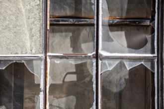 Broken window panes