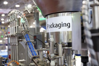 Packing machine is shown at a food and drink exhibition