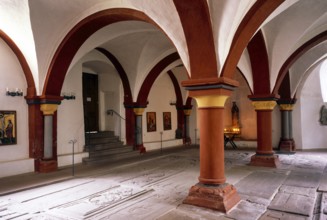 Vault under the nuns' gallery, St., Sankt, Saint