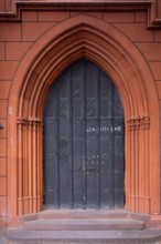 South portal, St., Saint, Saint