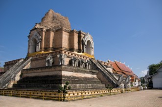 Wat Chedi Luang translates literally from the Thai as ‘Monastery of the Great Stupa'. Construction