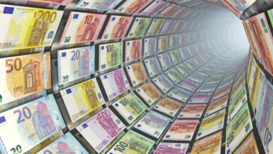 Symbolic image on the subject of online banking, capital flight, cybercrime, etc