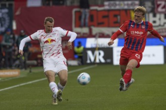 Football match, Mikkel KAUFMANN 1.FC Heidenheim right is too late, Lukas KLOSTERMANN RB Leipzig