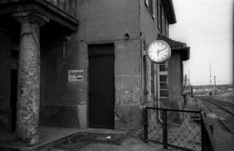 Germany, Mühlenbeck, 14.03.1992, disused railway station of Mühlenbeck