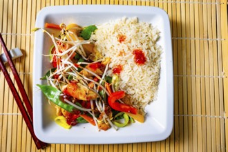 Roasted sweet and sour chicken with vegetables