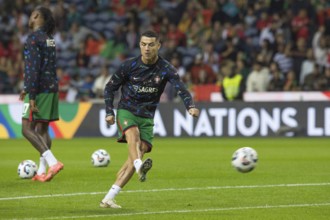 Football match, Cristiano RONALDO CR7 Portugal warming up in front of the match with left foot shot