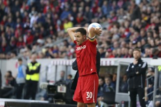 Christian Günter (SC Freiburg) taking a throw-in during the 1st FBL: 24-25: 1st FBL: 24-25: 9th