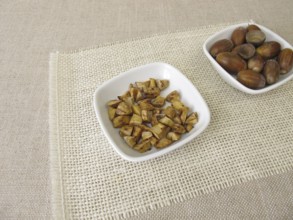 Snack made from roasted acorns