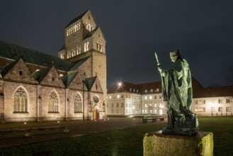 Hildesheim, Cathedral, view from the north by night