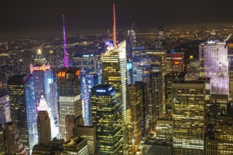 Night view from the Empire State Building. Shooting Location: New York, Manhattan