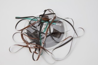 Chaotic recording tapes