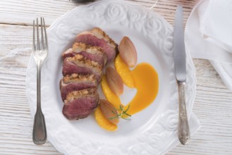 Goose's fillet with orange sherry sauce