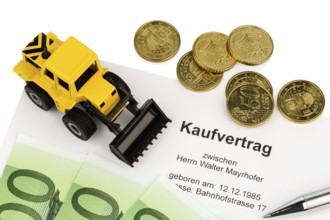 A purchase contract for new excavators. Investing in new vehicles brings cost benefits. Austria