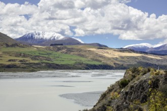 An image of the Mountain Alps scenery in south New Zealand