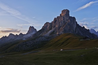 Evening atmosphere at Passo diGiau, on the right the