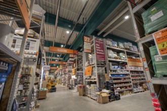 Shelves in DIY store, Kempten, Allgäu, Bavaria, Germany
