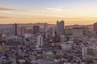 A picture of San Francisco at sunset