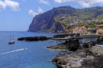 Camara de Lobos, harbour, fishing boats, Atlantic Ocean, Cabo Cirao 580 m, south coast, Madeira
