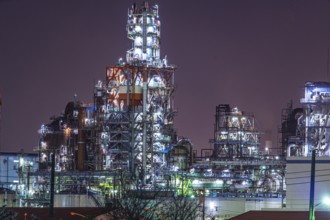 Factory night view of Kawasaki Keihin industrial zone. Shooting Location: Kawasaki City, Kanagawa